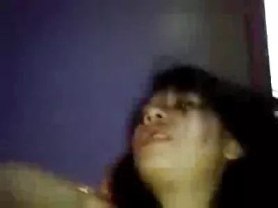Busty brunette hottie در جلسه امتحان خود یک blowjob می دهد دوربین مخفی نیمه سکسی
