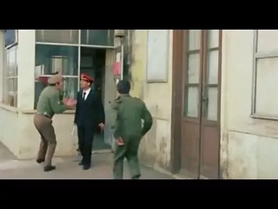 مرد قبل از نفوذ ، بیدمشک دختر ژاپنی را در تورهای ماهی لیس سکس با دوربین مخفی می زند
